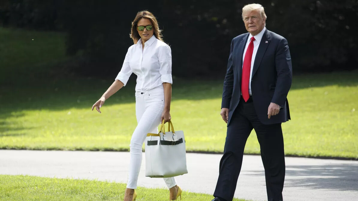 権力を持つ女性たちは、ずっとスキニーパンツを履いてきた。その穿着こなし方とは。