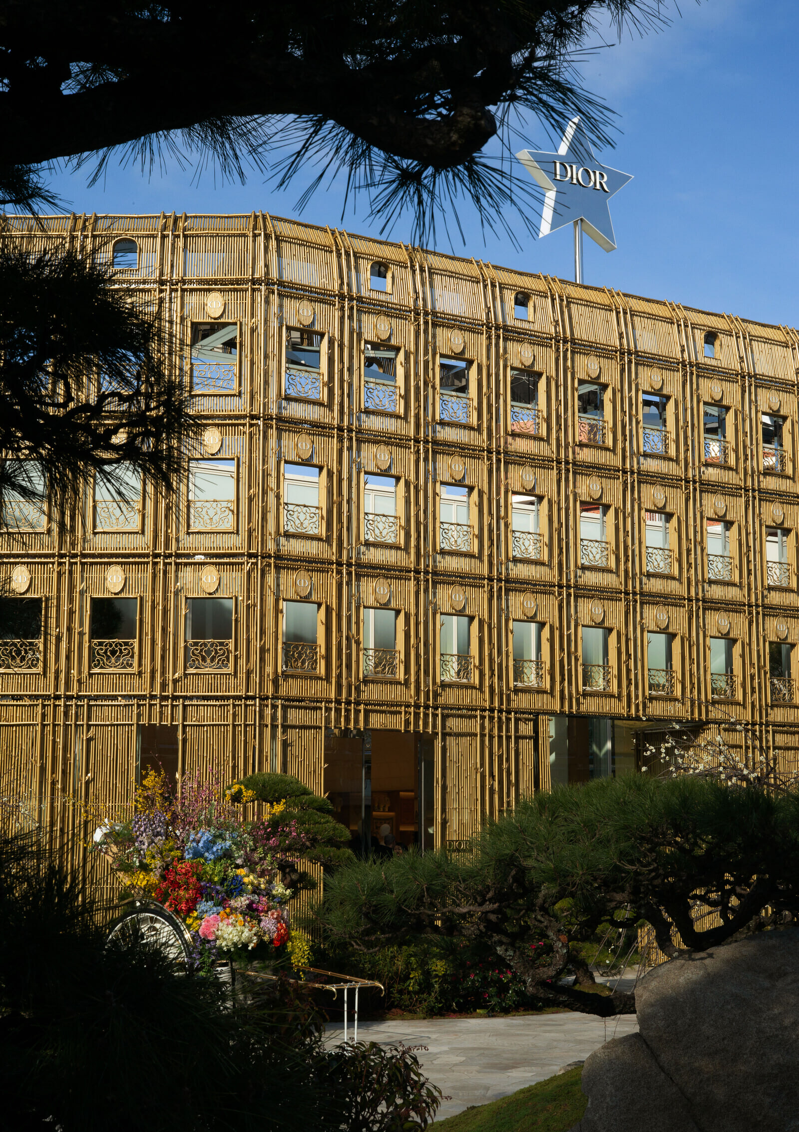 ディオールのクリエイションと和の美意識が交差する夢のパビリオンが登場。