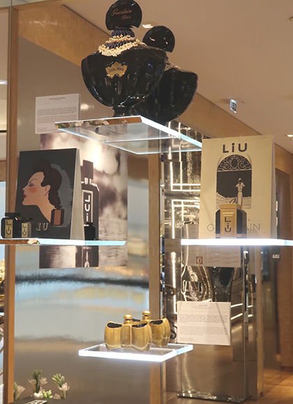 新しい香水LUIのお買い物と写真展をゲラン本店で。 | madameFIGARO.jp
