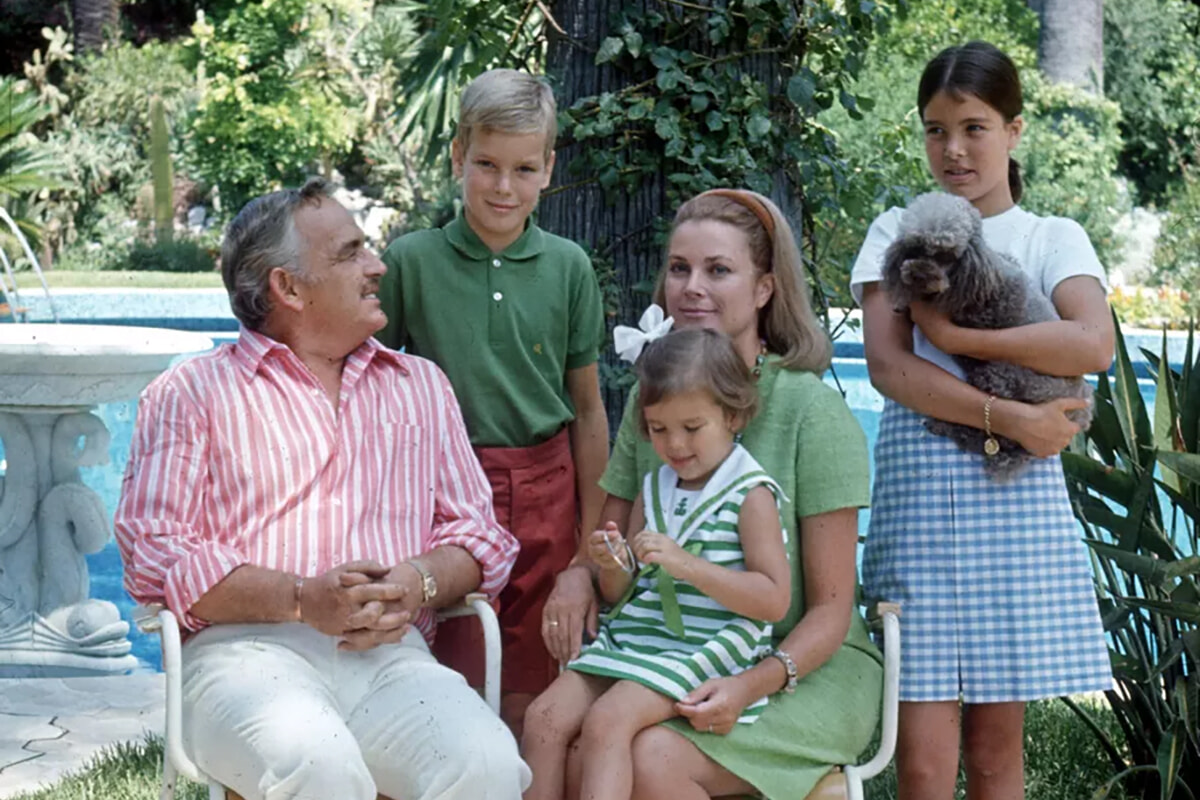 モナコ公室一家に学ぶ、夏のファッション。
