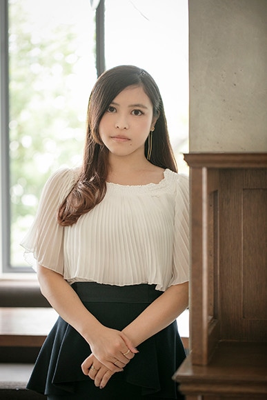 荒井美波が文豪の直筆原稿に見出した、アートの時間。 | madameFIGARO
