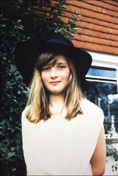 ダイアナ妃、すべてを変えたヘアスタイルとその人生。