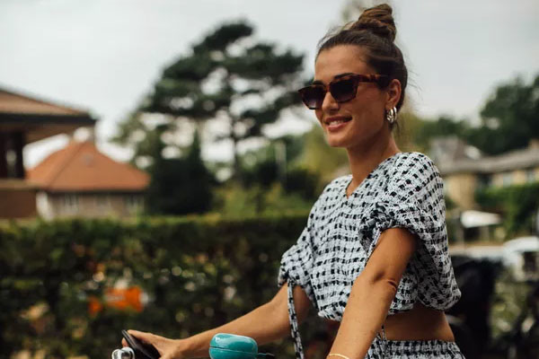 パリジェンヌがお手本、まとめ髪15選。