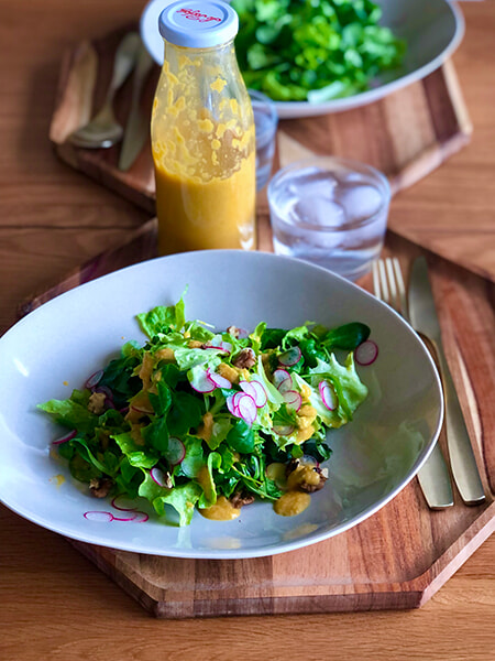 常備したくなる、タマネギとニンジンの自家製ドレッシング。