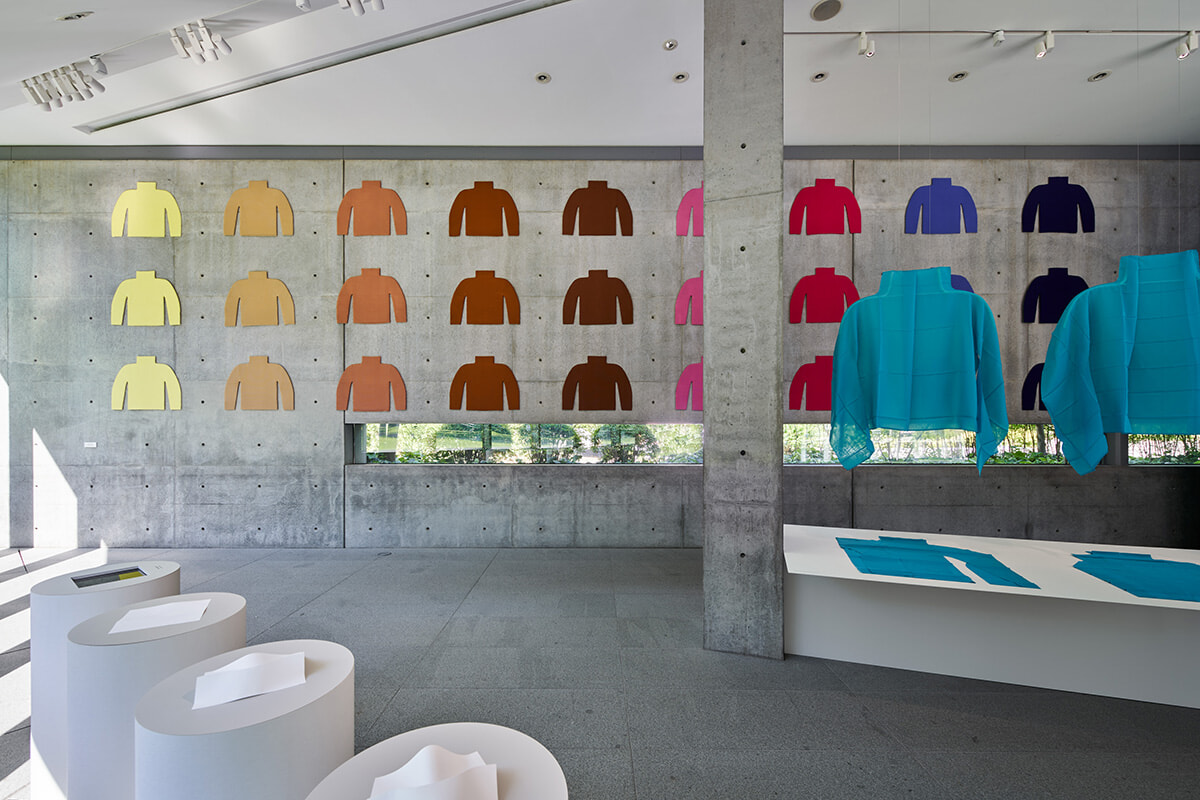 ミー イッセイ ミヤケの魅力を体感する特別展示を開催