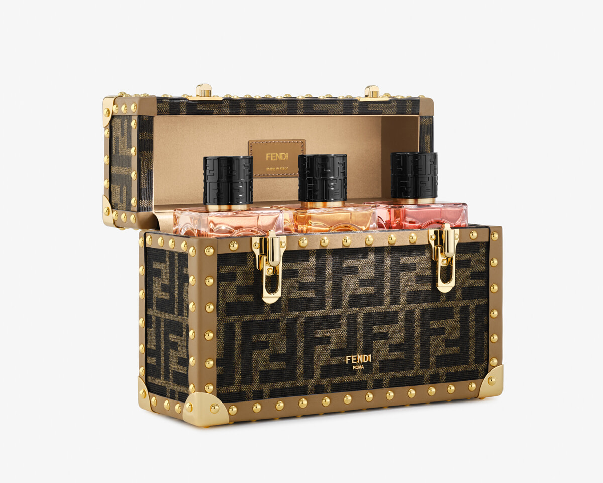 フェンディから新しく香水が発売！ 着想源はローマと家族