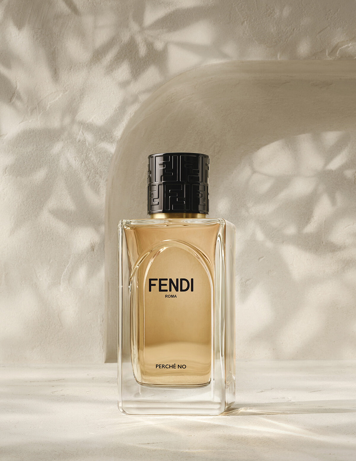 フェンディから新しく香水が発売！ 着想源はローマと家族