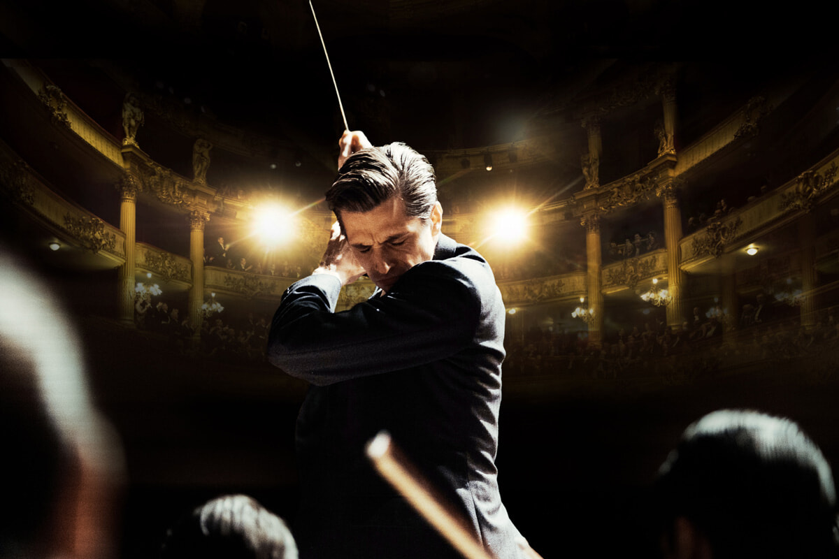 映画『ボレロ 永遠の旋律』監督が語る、最も官能的で性的な作曲家、ラヴェルの魅力。