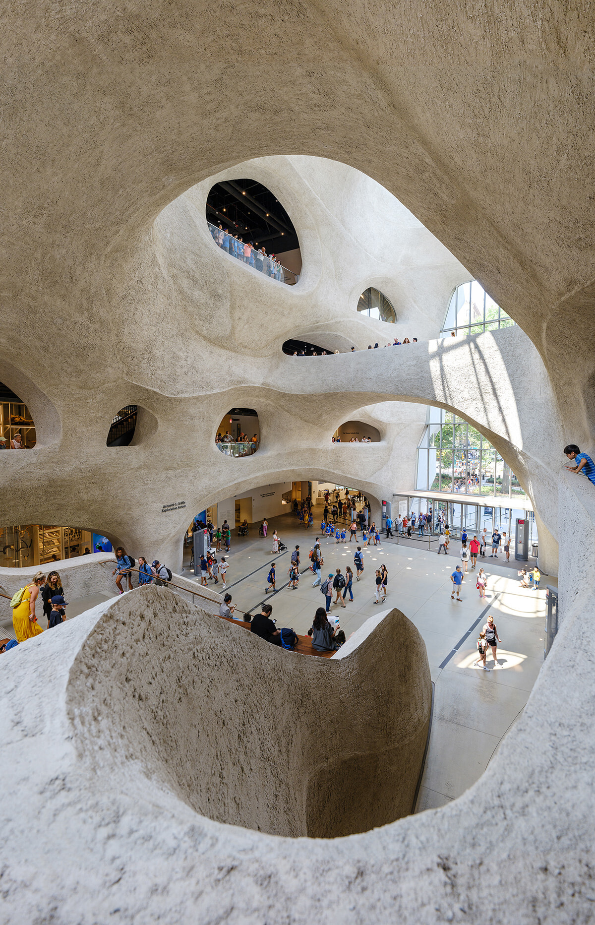 天空没入型展望台や水の上に浮かぶ公園！ ニューヨークの最新スポット5 