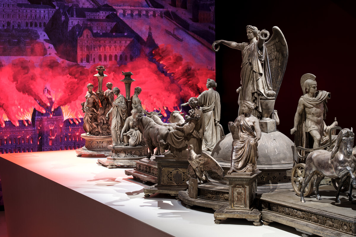 1830年に始まったクリストフルの物語をパリ装飾美術館で。