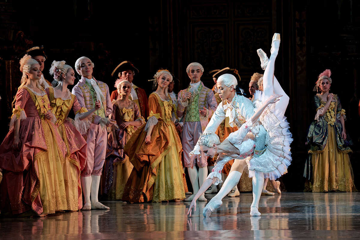 パリ・オペラ座の11年ぶりの『眠れる森の美女』で、待望のプリンスが登場！
