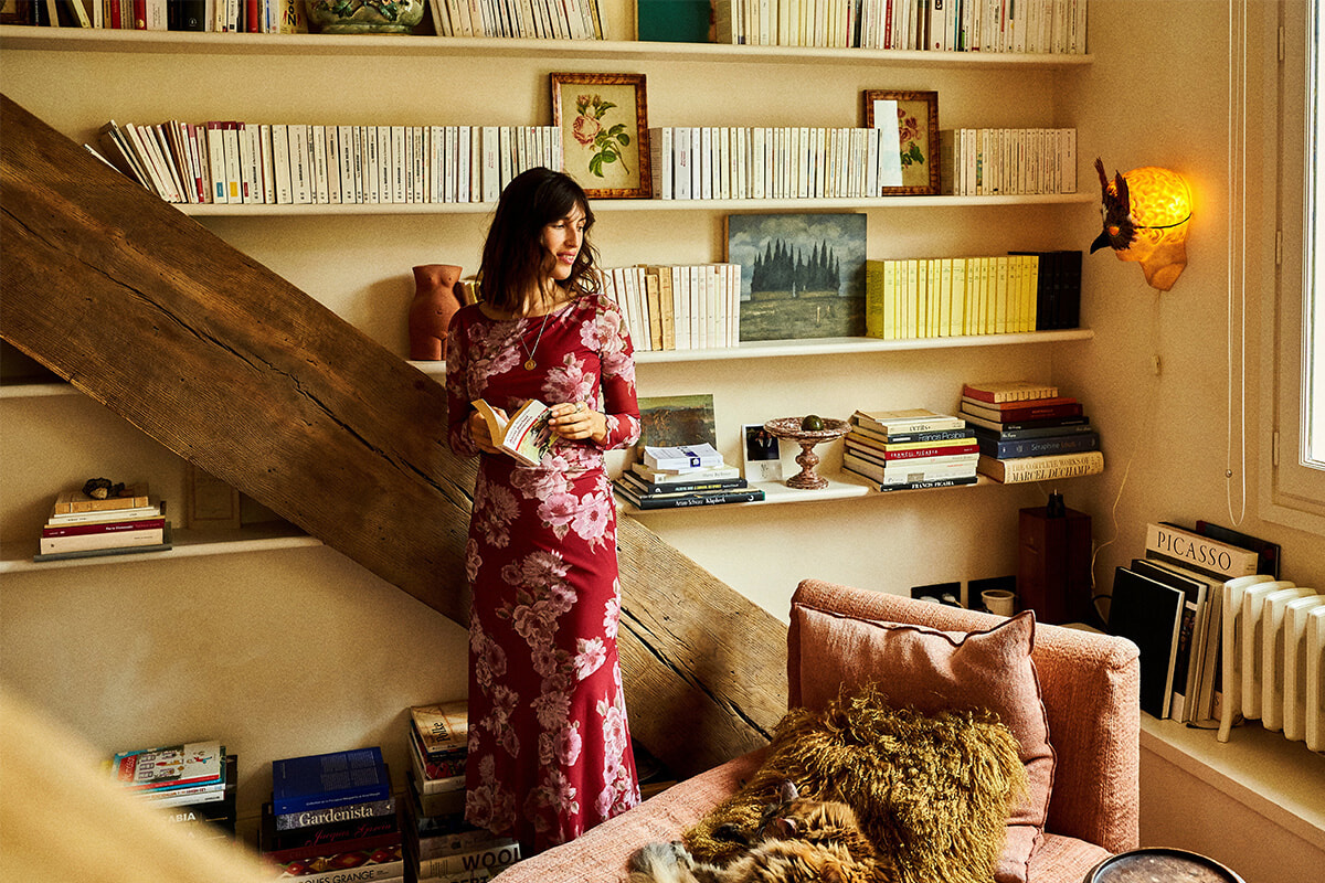 おしゃれなお宅に訪問！ パリジェンヌ、ジャンヌ・ダマスが暮らす19区のアパルトマン。