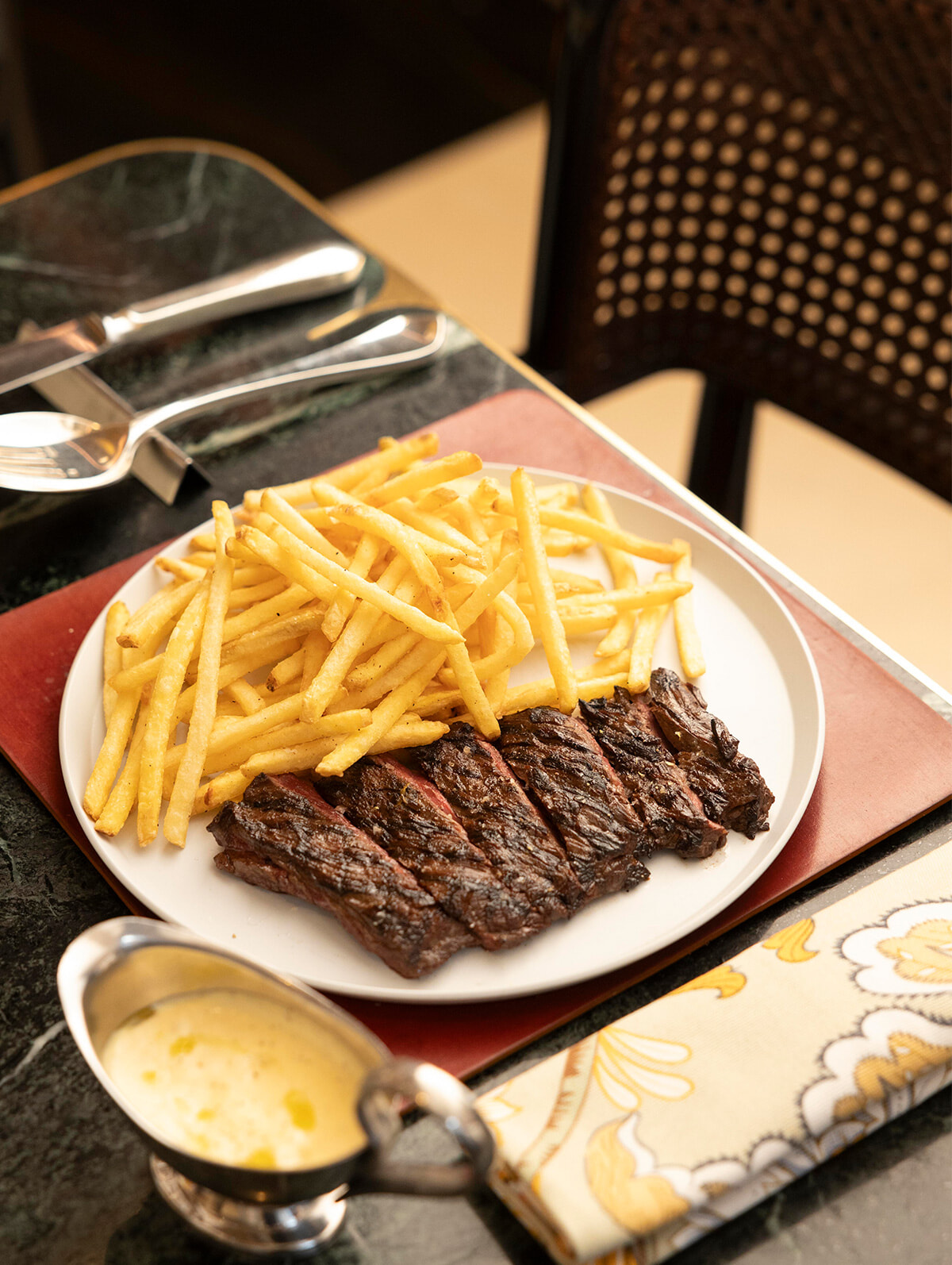 パリでビストロ料理を味わうならこの4軒！ クラシックからクリエイティブまでフィガロ編集部が厳選！