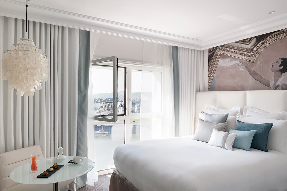 ノルマンディーの旅、スパ滞在が楽しいブティックホテルMギャラリー。