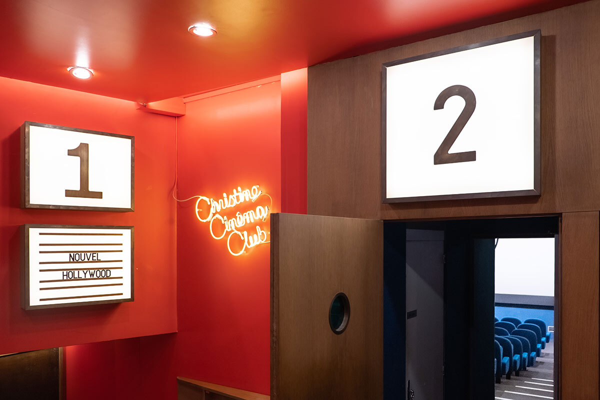 ギャラリーもオープン！ イザベル・ユペール一家が営む、アートな名画座。