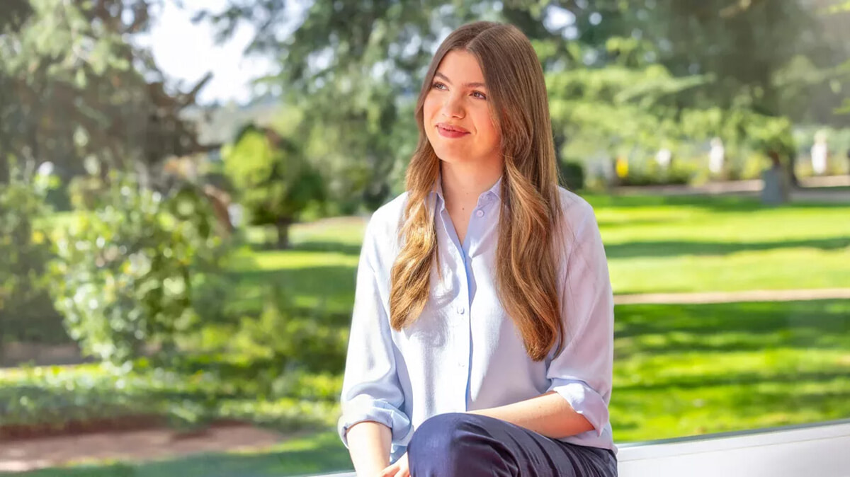 ソフィア王女、姉レオノール王女の「スペア」としての立場と独立への探求の間で揺れ動く心とは？