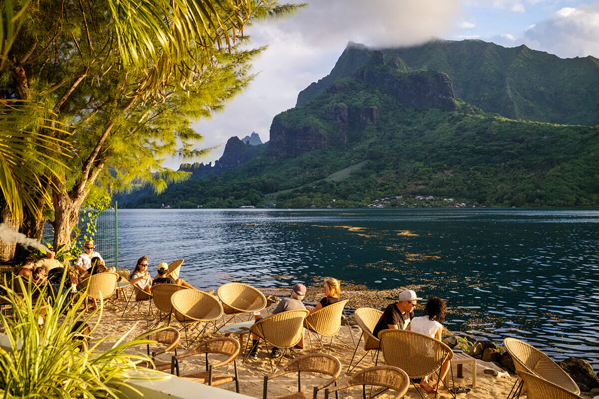モーレア島、別荘で過ごすローカルたちのような週末を。【タヒチの島々】
