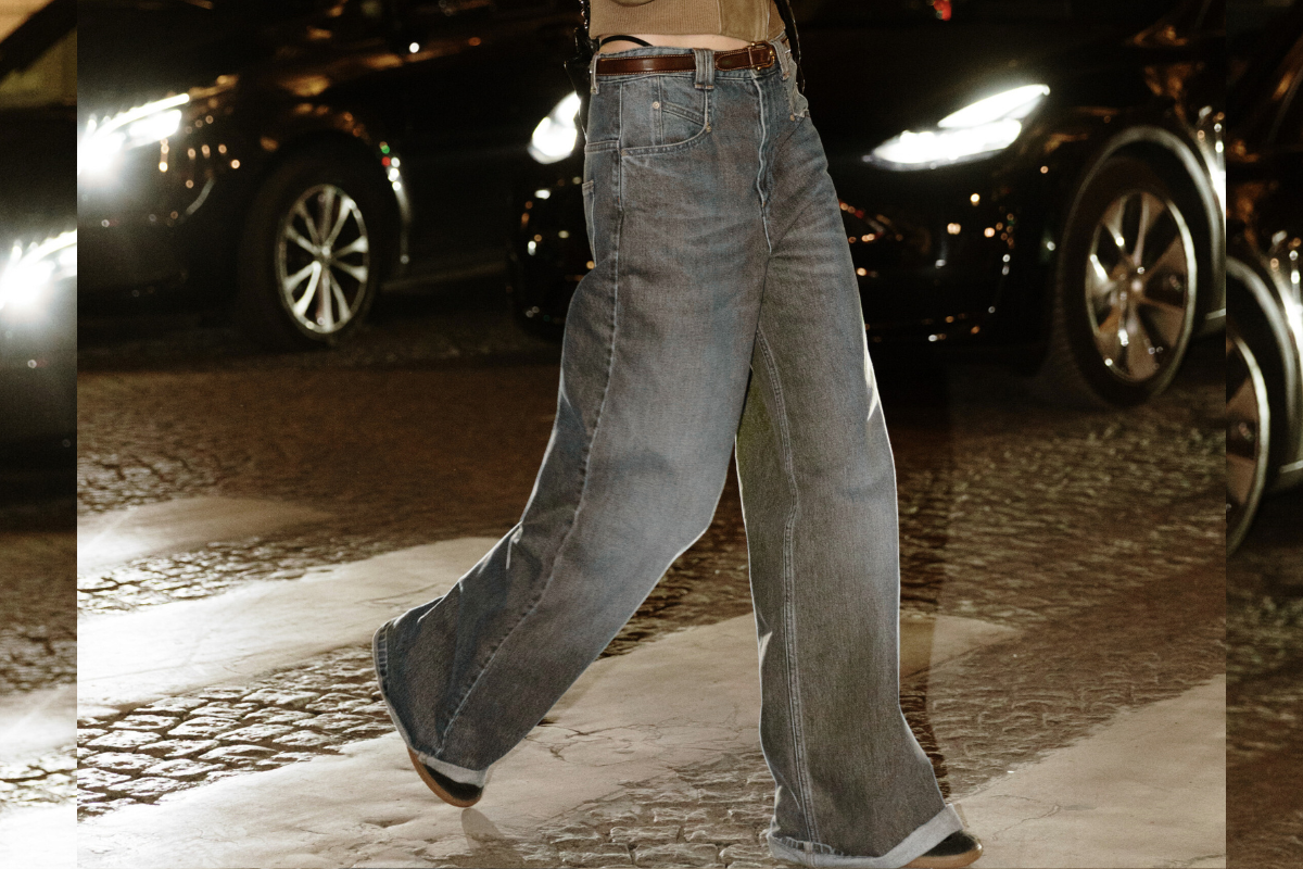 今年のワイドパンツの買い足しは、デニムがマスト。海外ではどう着てる？【世界のリアルクローズスナップ】