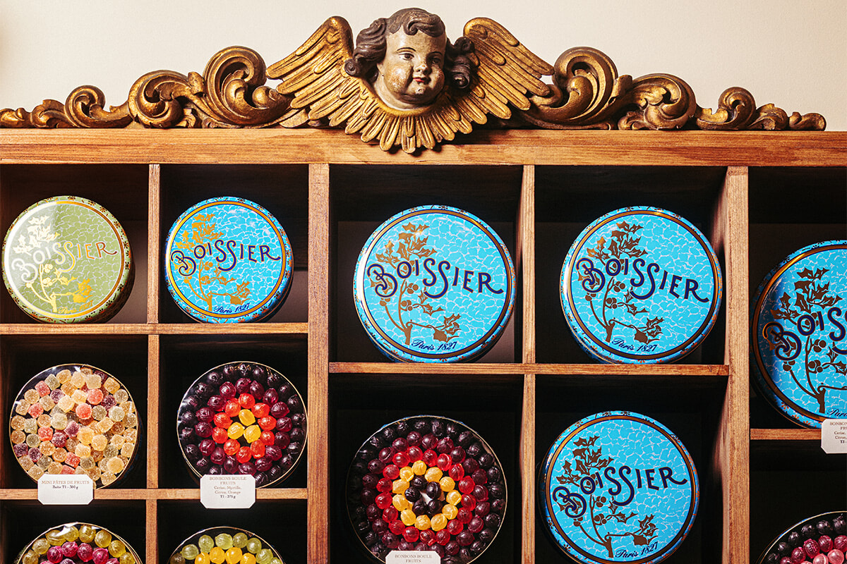 【パリ土産にも】ギャルリー・ヴィヴィエンヌで19世紀の気分も味わう、ボワシエの甘い世界。