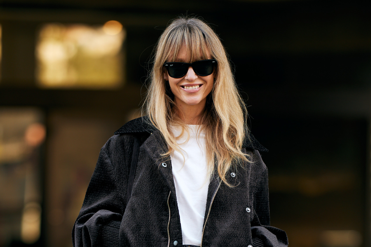 大人の前髪、正解はシースルーバング。パリジェンヌの「大人の可愛げ」前髪スタイル集。