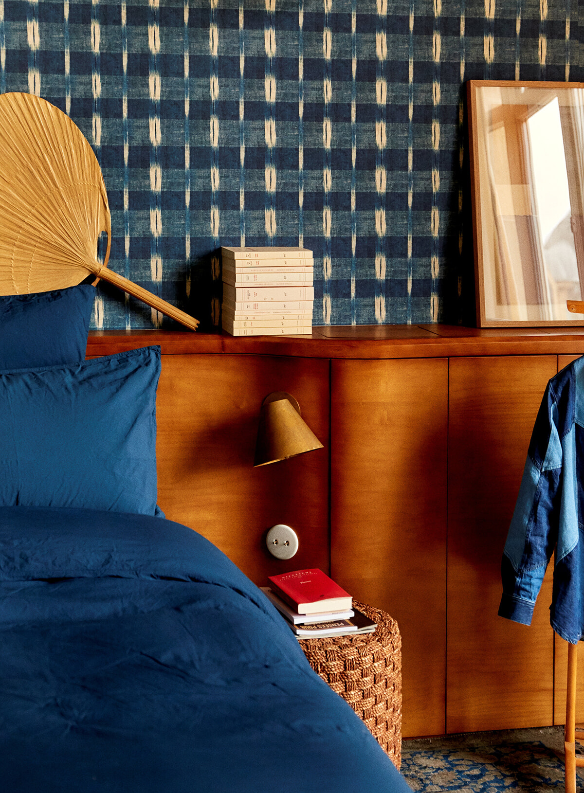 ヴィンテージ家具に囲まれた、パリジェンヌのインテリア術。