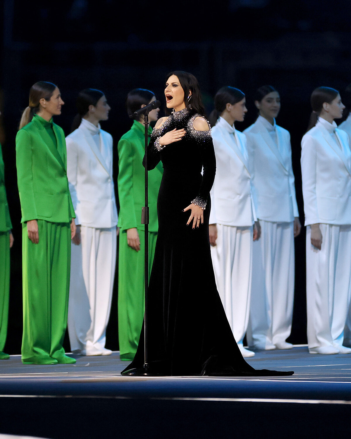 ジョルジオ アルマーニ、ミラノ・コルティナ冬季オリンピック開会式を華やかに彩る。