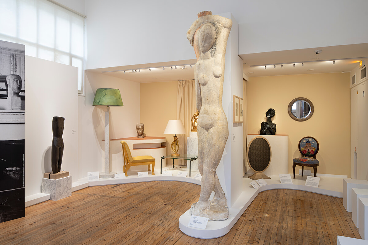 パリのプティ・ミュゼで、彫刻家ザッキンとアール・デコとアイリーン・グレイ。