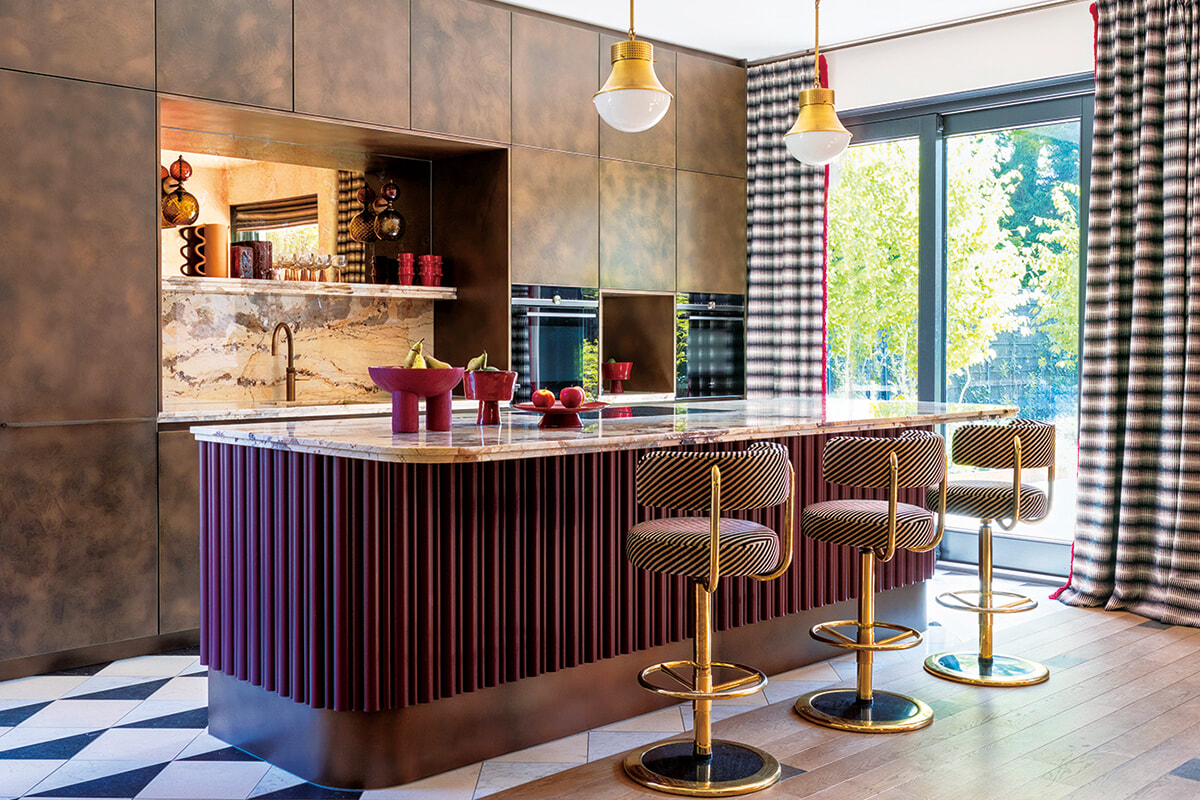 【憧れの家作り】1930年代の古い家屋を、カラフルに個性的にリフォーム。