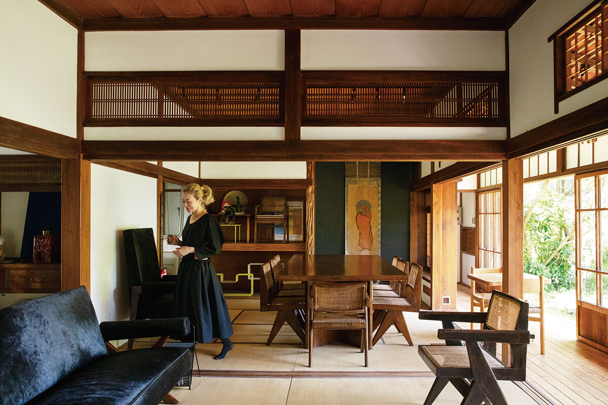 鎌倉の古民家にヴィンテージ家具が溶け込む、フランス人夫妻のインテリア。