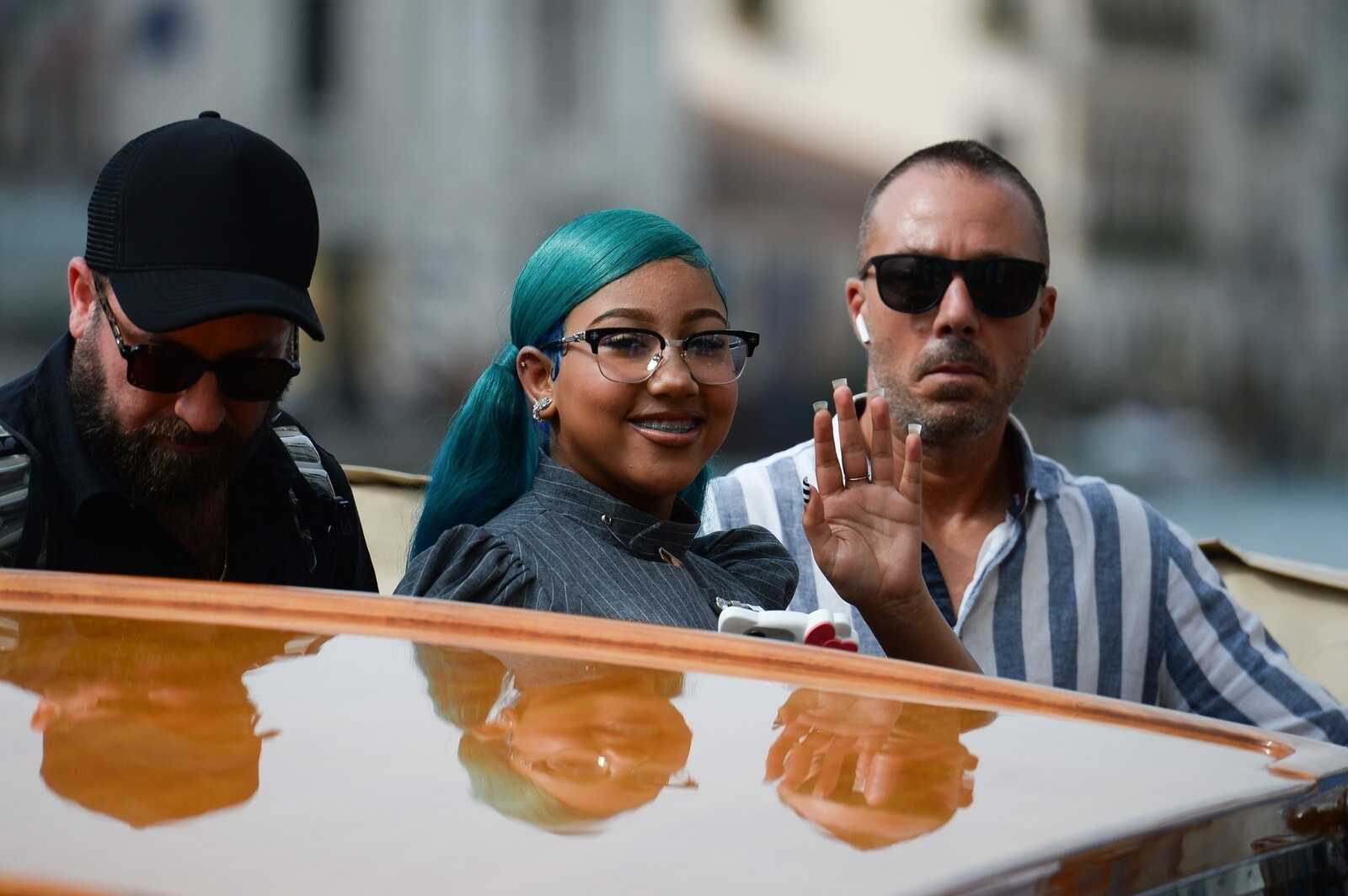 キム・カーダシアンとカニエの長女ノース、ボディコンビスチェ姿がキムにそっくりと話題！