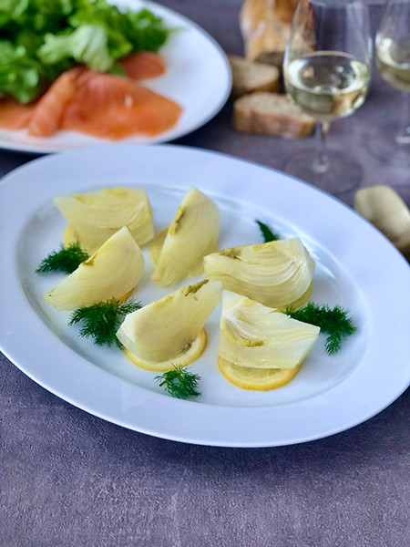 ワインのお供に、フェンネルとレモンの白ワイン煮。