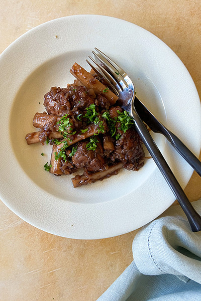 バルサミコたっぷりの鶏肉の煮込みで、身体をポカポカに！