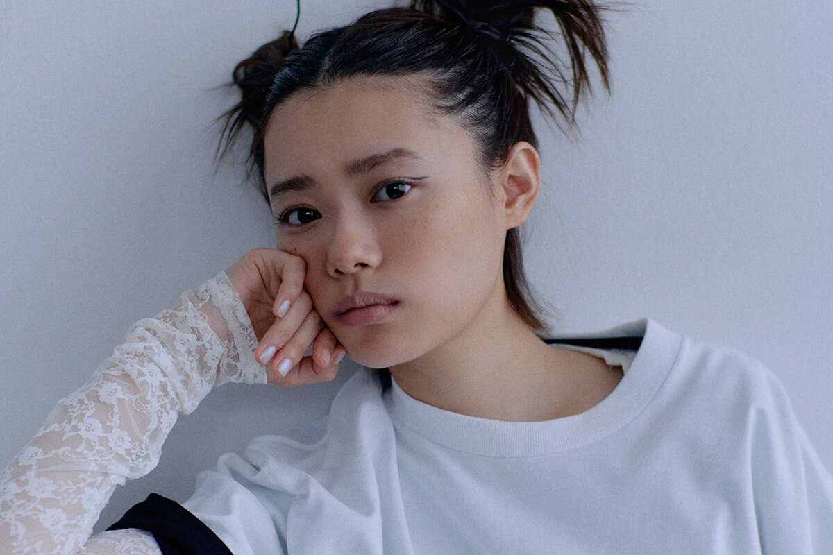 杉咲花がナビゲート！４つのTシャツスタイル、真夏の最適解。