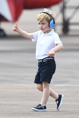 真似したい、ジョージ王子のショートパンツ・スタイル。