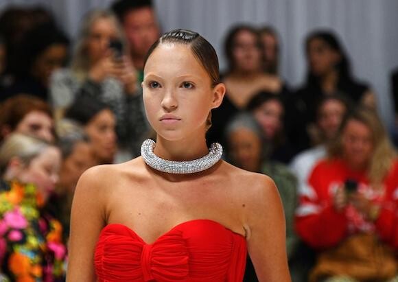 ケイト・モスの美しさを継ぐ娘ライラの素顔とは？