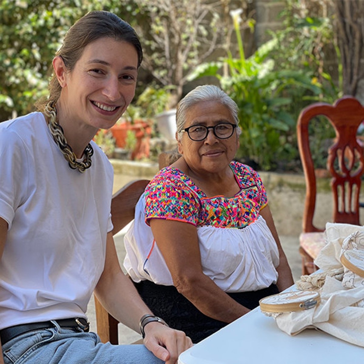 エルメスを去り、メキシコの職人仕事を販売するシャルロット。