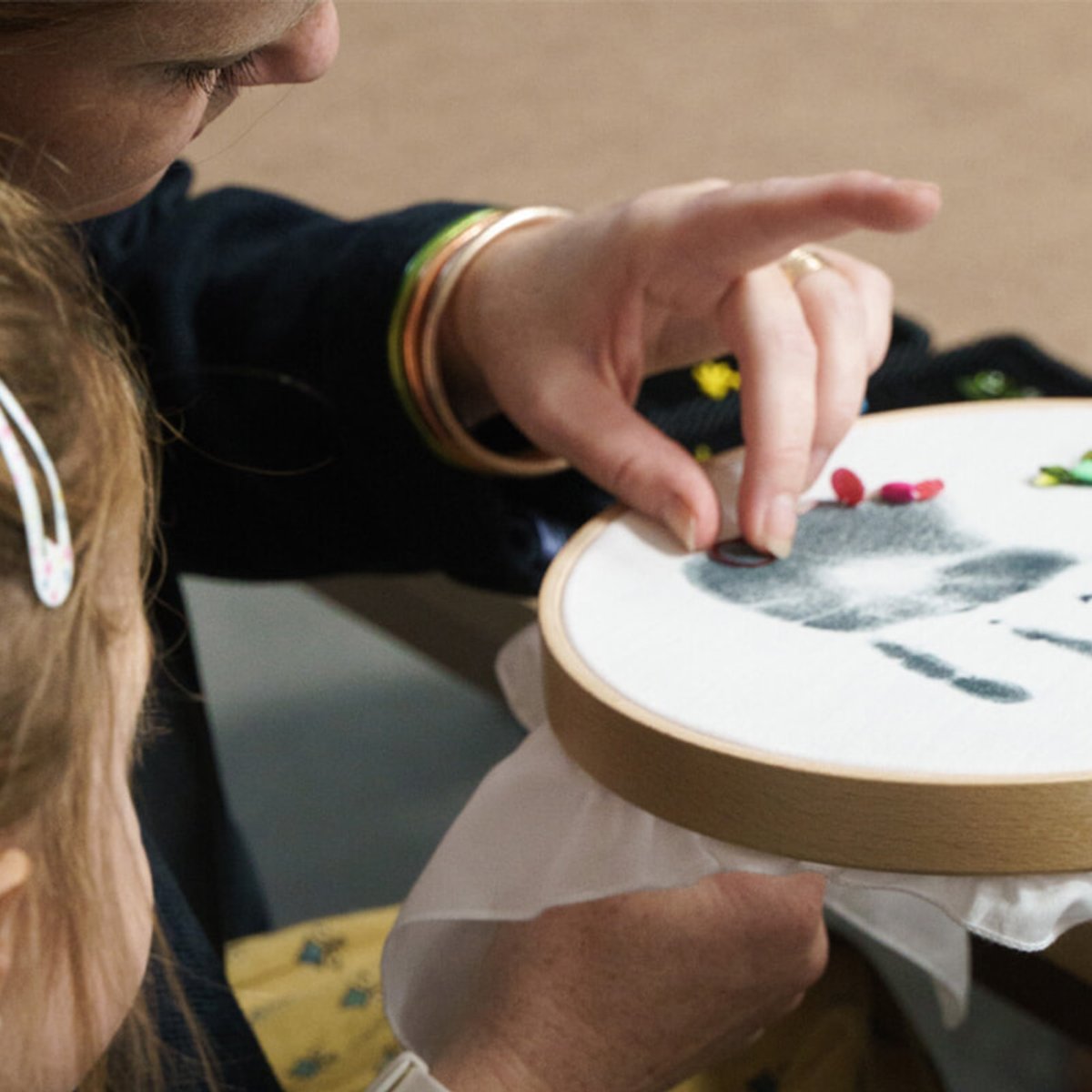 職人を再評価し、育成する、ラグジュアリーブランドの試み。