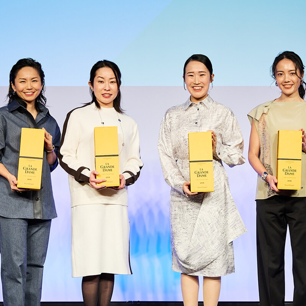 BWAアワード2025受賞者にヴーヴ・クリコ ラ・グランダムを贈呈。
