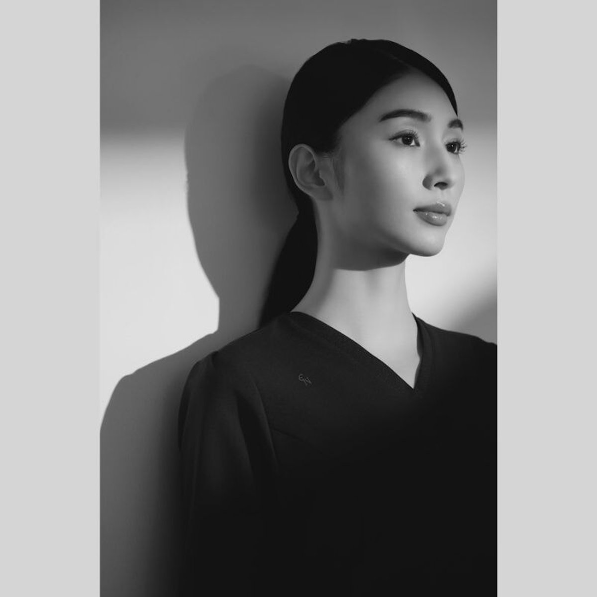 エストネーション×フォーク、医療現場の新しいユニフォームを発表。