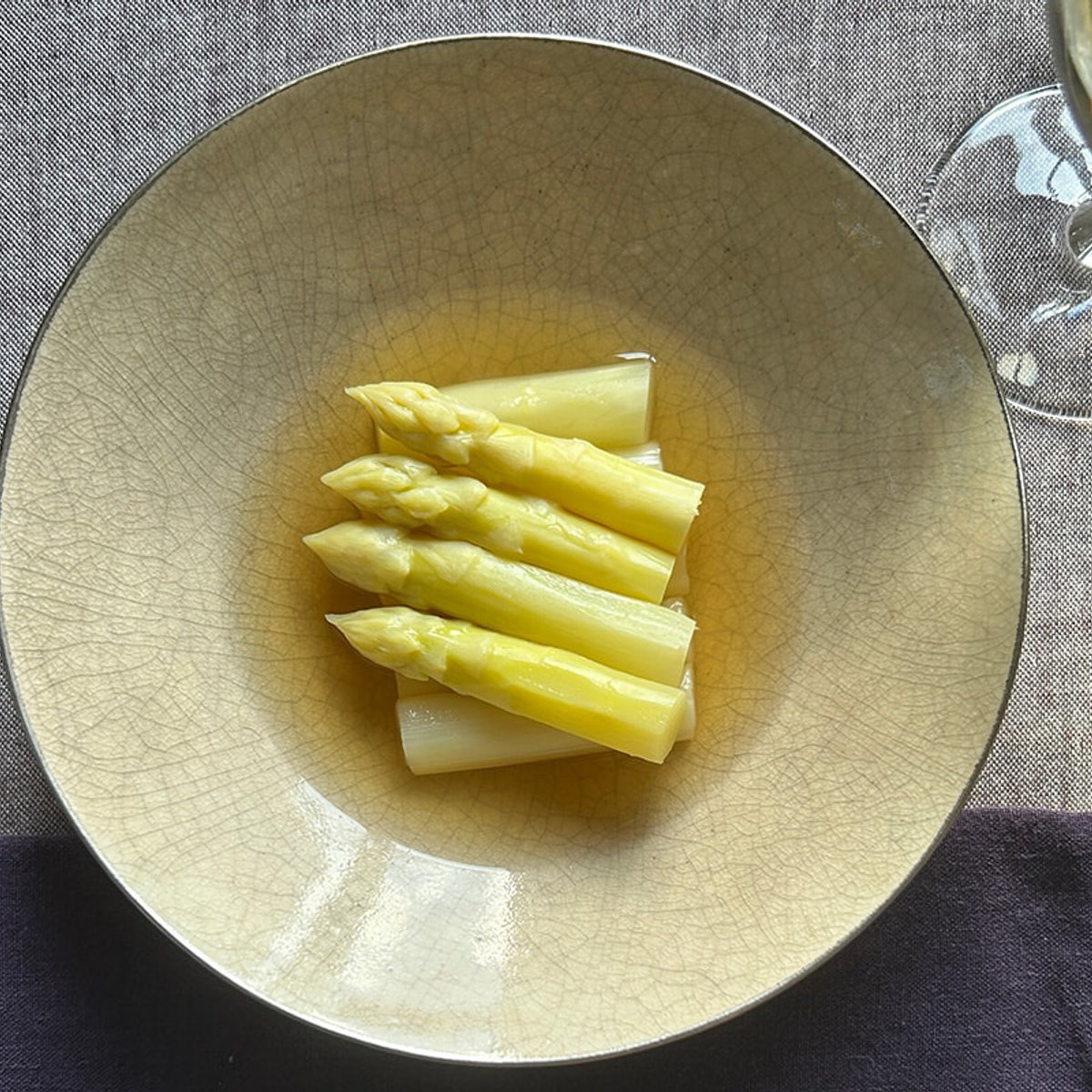 ホワイトアスパラの和風おつまみ。