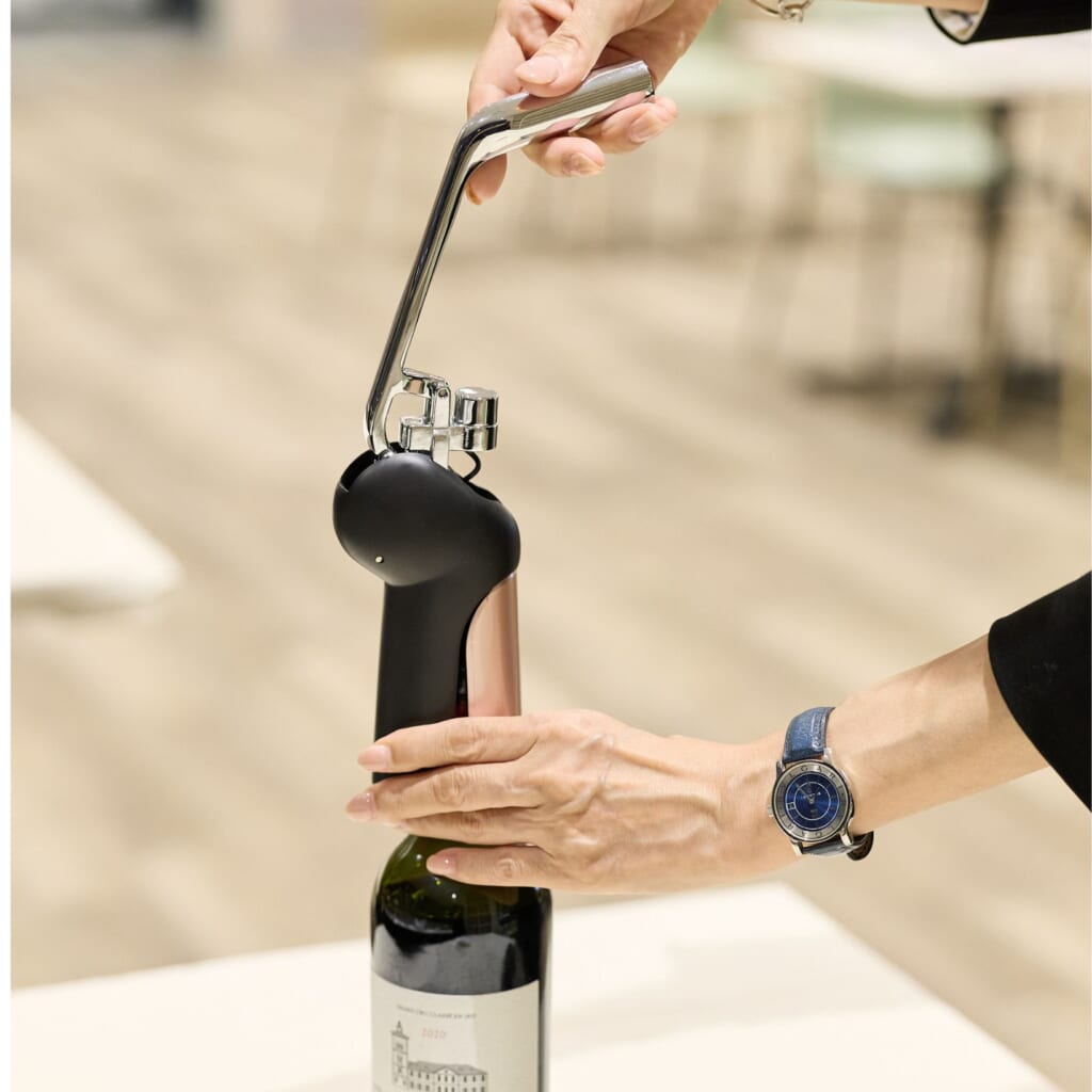 家飲みを快適に！ ワイン担当編集者がおすすめするアイテム３選。
