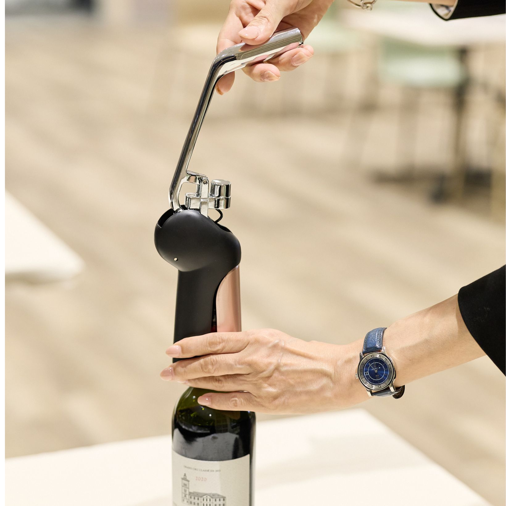 家飲みを快適に！ ワイン担当編集者がおすすめするアイテム３選。