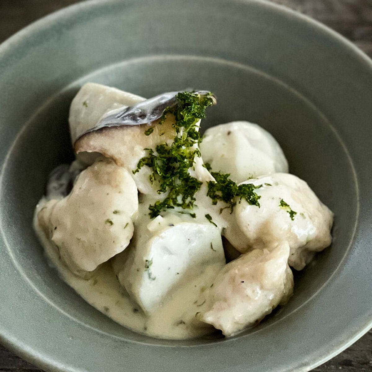 本格的な乾燥シーズンに備えて、里芋とエリンギの柚子クリーム煮レシピ。